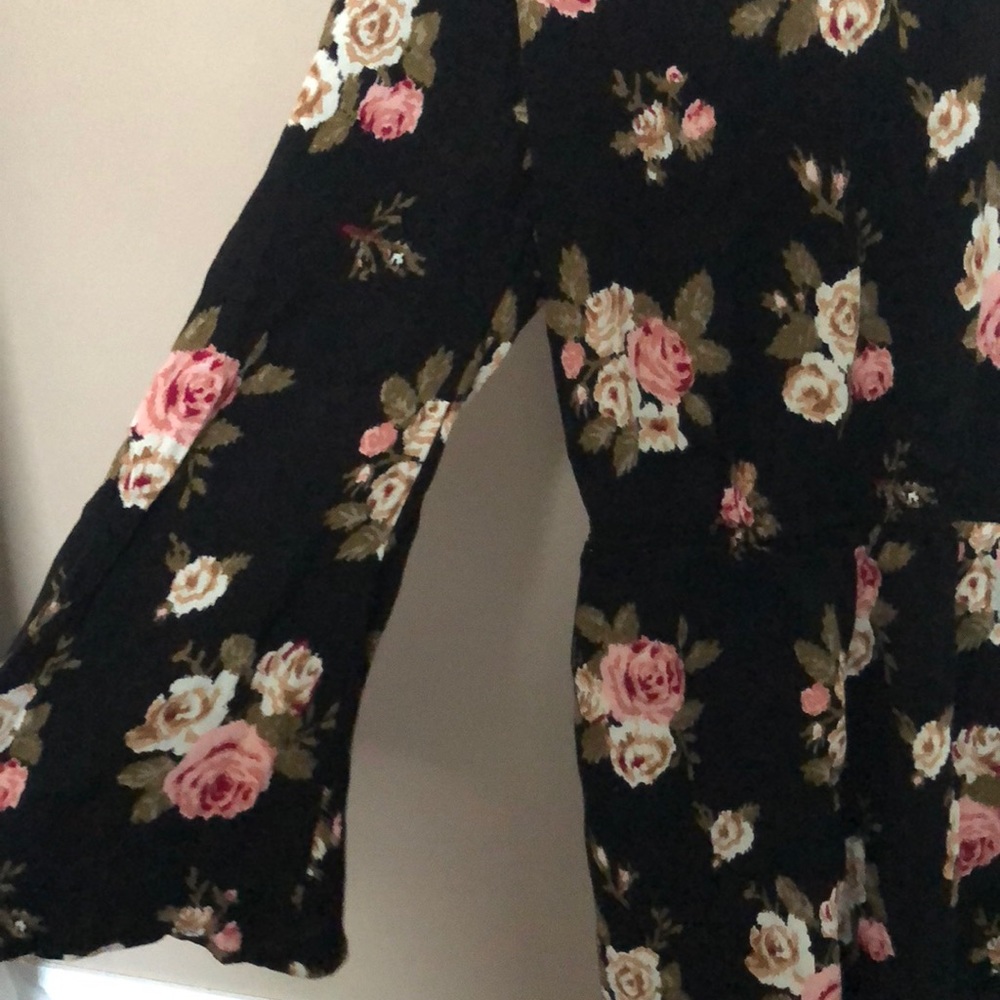 romper - Picture 2 of 5